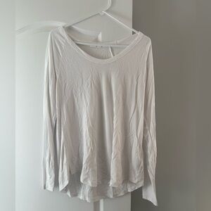 Gap - Size L - Long sleeve - white - good condition - barely worn